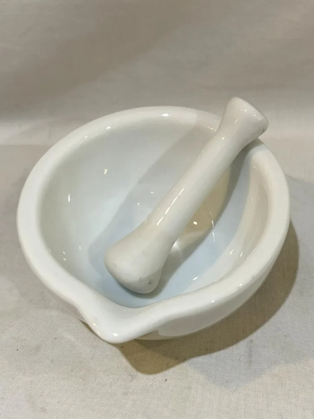 VTG White Porcelain Mortar & Pestle for Kitchen and Pharmacy Made in France